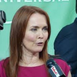 Laura Innes